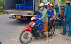Coca-Cola Việt Nam hỗ trợ nước uống vùng hạn mặn tỉnh Long An