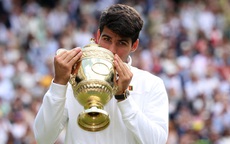 Wimbledon: Thắng áp đảo Djokovic, Alcaraz có Grand Slam thứ 4 nhanh hơn "Big 3"