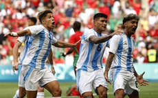 Cú sốc đầu tiên ở Olympic: Argentina thua Morocco 1-2 sau trận đấu "điên rồ"