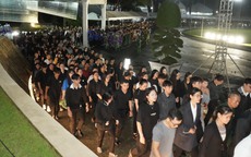 Lùi thời gian kết thúc giờ viếng Tổng Bí thư Nguyễn Phú Trọng tại Hội trường Thống Nhất, TP HCM