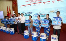 Chương trình “Cùng ngư dân thắp sáng đèn trên biển” đến tỉnh Kiên Giang
