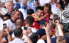 Olympic 2024: Thắng Alcaraz, Djokovic giải cơn khát vàng sau 20 năm