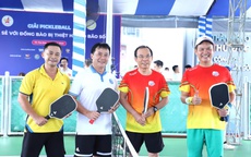 Bí thư Nguyễn Văn Nên tham gia giải Pickleball, chia sẻ với đồng bào bị thiệt hại do bão lũ