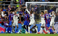 Người cũ gieo sầu, Man United bị cầm chân ở Selhurst Park