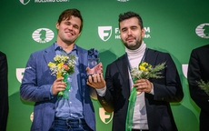 Magnus Carlsen lần thứ 8 vô địch cờ chớp thế giới