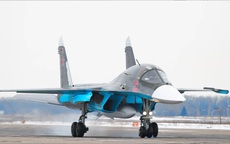 Tiêm kích Su-34 Nga giội bom lượn, phòng tuyến Ukraine lung lay