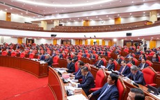 Thủ tướng Phạm Minh Chính điều hành ngày làm việc thứ hai Hội nghị Trung ương 13