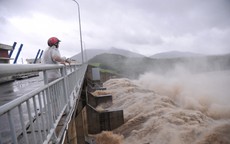 Lãnh đạo xã Hòa Thịnh nói về thông tin lan truyền "nhà trú lũ tập thể bị sập, người chết hàng loạt"