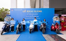 Trường ĐH Văn Hiến được trao giấy Chứng nhận kiểm định cơ sở giáo dục chu kỳ 2 tại Lễ Khai giảng