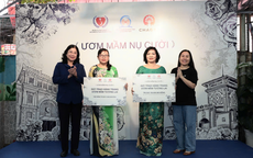 "Ươm mầm nụ cười" trao quà cho Trường chuyên biệt khiếm thính Hy Vọng