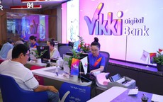 Khách hàng vỡ oà khi trúng vàng từ chương trình  “tiết kiệm Vikki – trúng vàng ký”