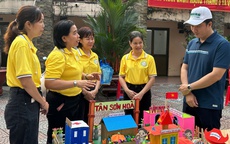 Những “kho báu từ rác” ở một phường của TPHCM