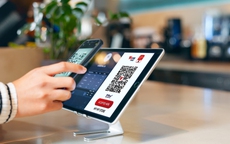 Mức phí bất ngờ khi quét mã QR thanh toán ở nước ngoài