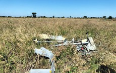 Thái Lan tiếp tục không kích, Campuchia "phá bỏ đê chắn sóng gần vịnh Thái Lan"