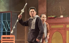 "Người mẹ và thanh gươm", dạt dào cảm xúc khi xem lại tác phẩm của nhà thơ Phan Vũ