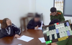 Khởi tố 2 phụ nữ vận chuyển 2,3 kg vàng trái phép qua sân bay Cam Ranh