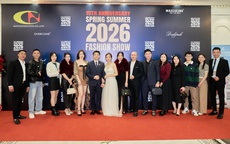 May Cao Nguyễn kỷ niệm 15 năm, ra mắt BST Xuân Hè 2026 "Green Flag"