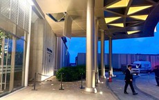 Tin mới vụ người đàn ông rơi từ tầng 15 khách sạn New World Hoiana