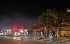 NÓNG: Cháy nhà trong đêm khuya, 4 người tử vong