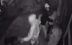 Công an tạm giữ 14 thanh thiếu niên vô cớ đánh người ở Xóm Chiếu, TPHCM