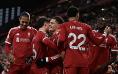 Tân binh đắt giá ghi bàn đầu tiên, Liverpool thắng ngày cuối năm tại Anfield