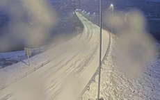 Bão tuyết hoành hành nhiều nước