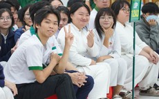 Tăng cường hướng nghiệp cho học sinh ngoại thành