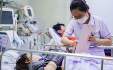 Diễn biến sức khỏe 2 cô gái nhảy lầu để thoát thân trong vụ cháy khiến 4 người tử vong ở TP HCM