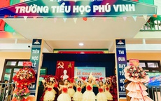 Trường không có giáo viên tiếng Anh, phụ huynh hỏi "con tôi lấy kiến thức đâu để thi?"