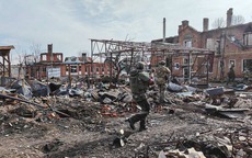 Ukraine tuyên bố "phá hủy hoàn toàn" căn cứ quân sự Nga ở Kursk