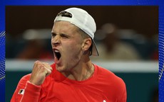 Tân vô địch Miami Open Jakub Mensik suýt rút lui ở trận ra quân