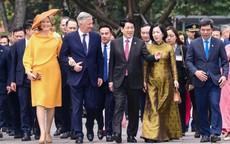 Chủ tịch nước Lương Cường và Nhà Vua Philippe tham quan Hoàng thành Thăng Long
