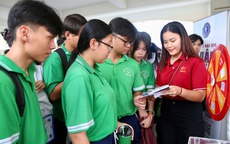 Học ngành ngôn ngữ Trung ra trường mức lương bao nhiêu, cơ hội ở mức nào?