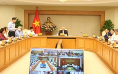 Phó Thủ tướng nhắc nhở một số địa phương "đá bóng lên, đá bóng xuống" khi gỡ khó cho điện sạch