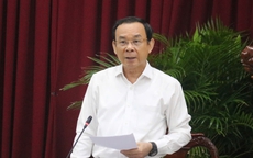Bí thư Thành ủy TP HCM đặt câu hỏi "nóng" về cây xanh, thu phí lòng đường