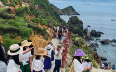Tháo điểm nghẽn để mở "kho báu" du lịch miền Trung - Tây Nguyên