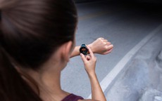 Ra mắt đồng hồ thông minh GPS Garmin vívoactive 6 thế hệ mới