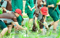 “Ngày hội vui Tết Thiếu nhi” – trao yêu thương, vun đắp tương lai