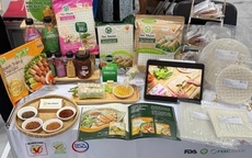 Độc đáo bánh tráng không nhúng nước của Tân Nhiên