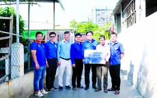 Tuổi trẻ EVNGENCO3 bàn giao đường bê tông nông thôn bằng tro xỉ