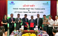 Vietcombank và Bệnh viện K hợp tác toàn diện, trao tặng 100 máy tính bảng trị giá 1 tỉ đồng 