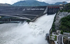 Thủy điện Hòa Bình mở cửa xả lũ thứ 3, 5 tỉnh, thành cần chú ý