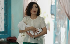 Việt Hương, Hồng Đào đồng loạt "lên chức" bà ngoại