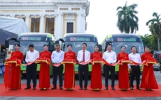 Thêm tuyến xe buýt điện miễn phí cho người dân tham quan Hà Nội