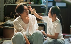 "Hoàng tử châu Á" Lee Kwang-soo say nắng "nàng thơ Việt Nam" Hoàng Hà