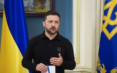 Ukraine - Hungary leo thang căng thẳng
