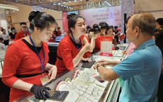 Giá vàng lại lập kỷ lục, người ôm vàng miếng SJC đang lãi hơn 50 triệu đồng mỗi lượng