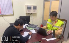 CSGT phát hiện điều bất ngờ khi dừng và kiểm tra xe đầu kéo 