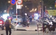 Clip: Hỗn chiến gây náo loạn trung tâm Nha Trang