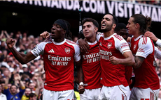 Arsenal hướng đến ngôi đầu Champions League